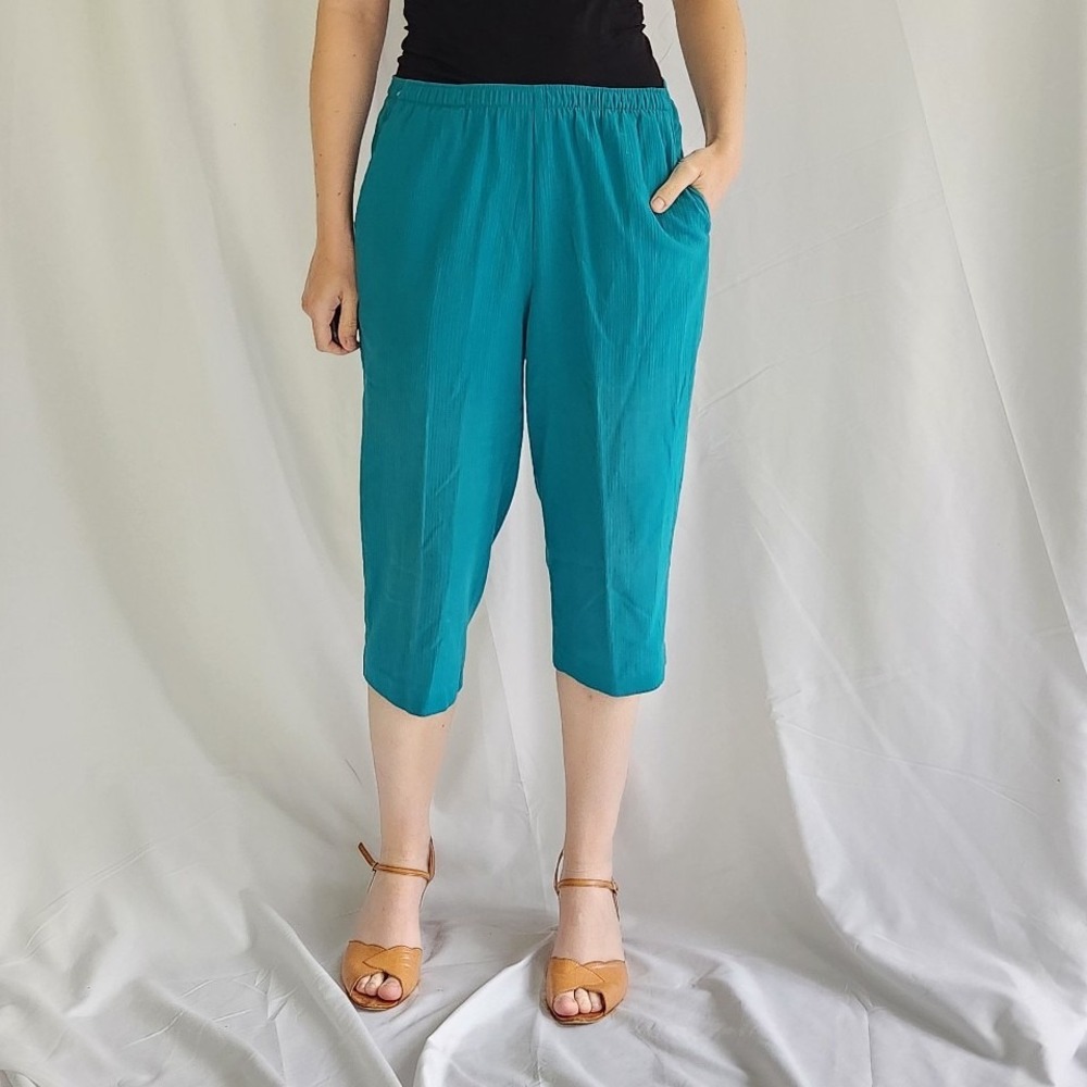 90s/00s Teal Rayon. Lend Capri Pants